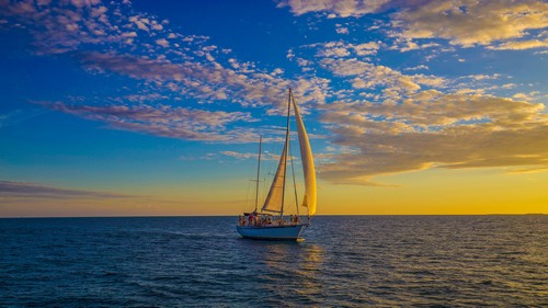 Computer Desktop Wallpapers Collection. www.cwer.ru